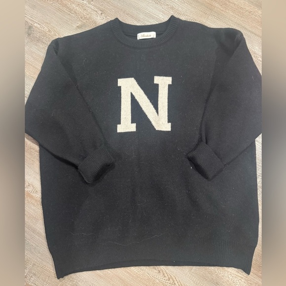 Sweaters - heavy knit sweater size small